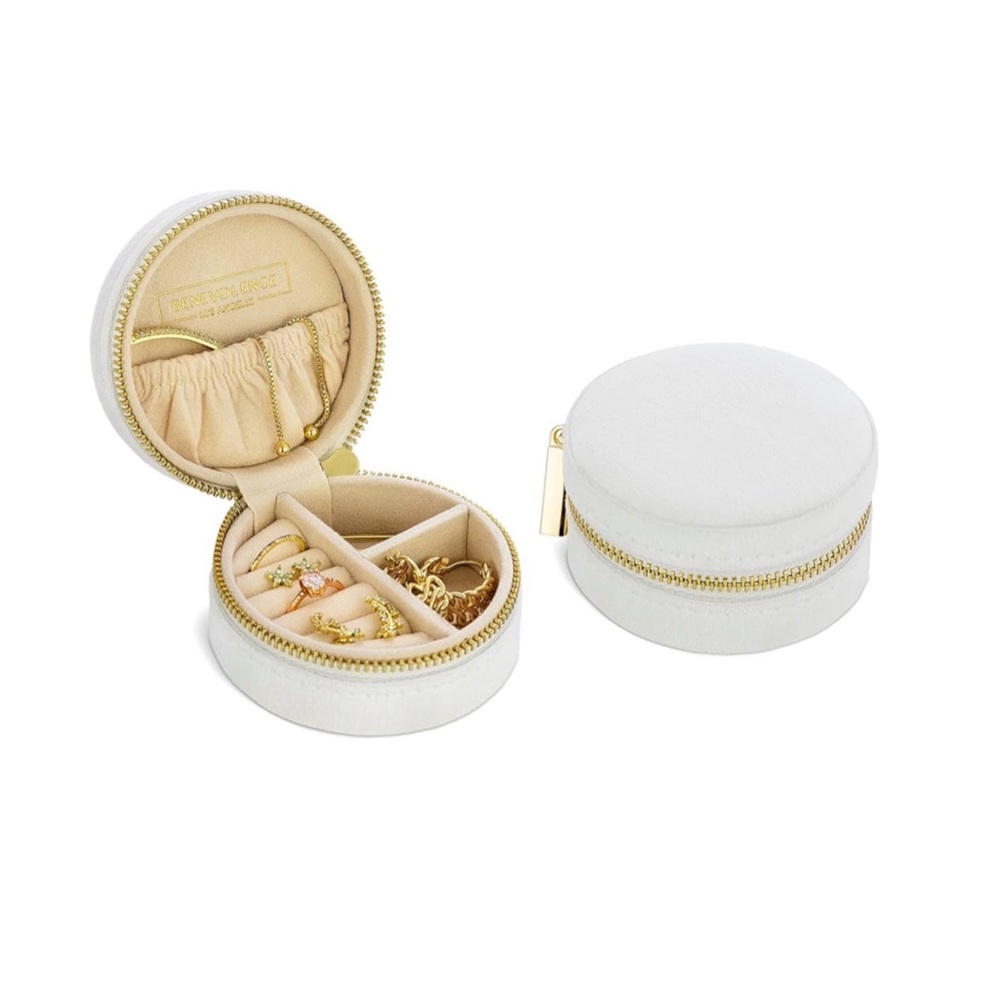 Benevolence Los Angeles Plush Velvet Round Jewelry Box Pearl White Gold hardware